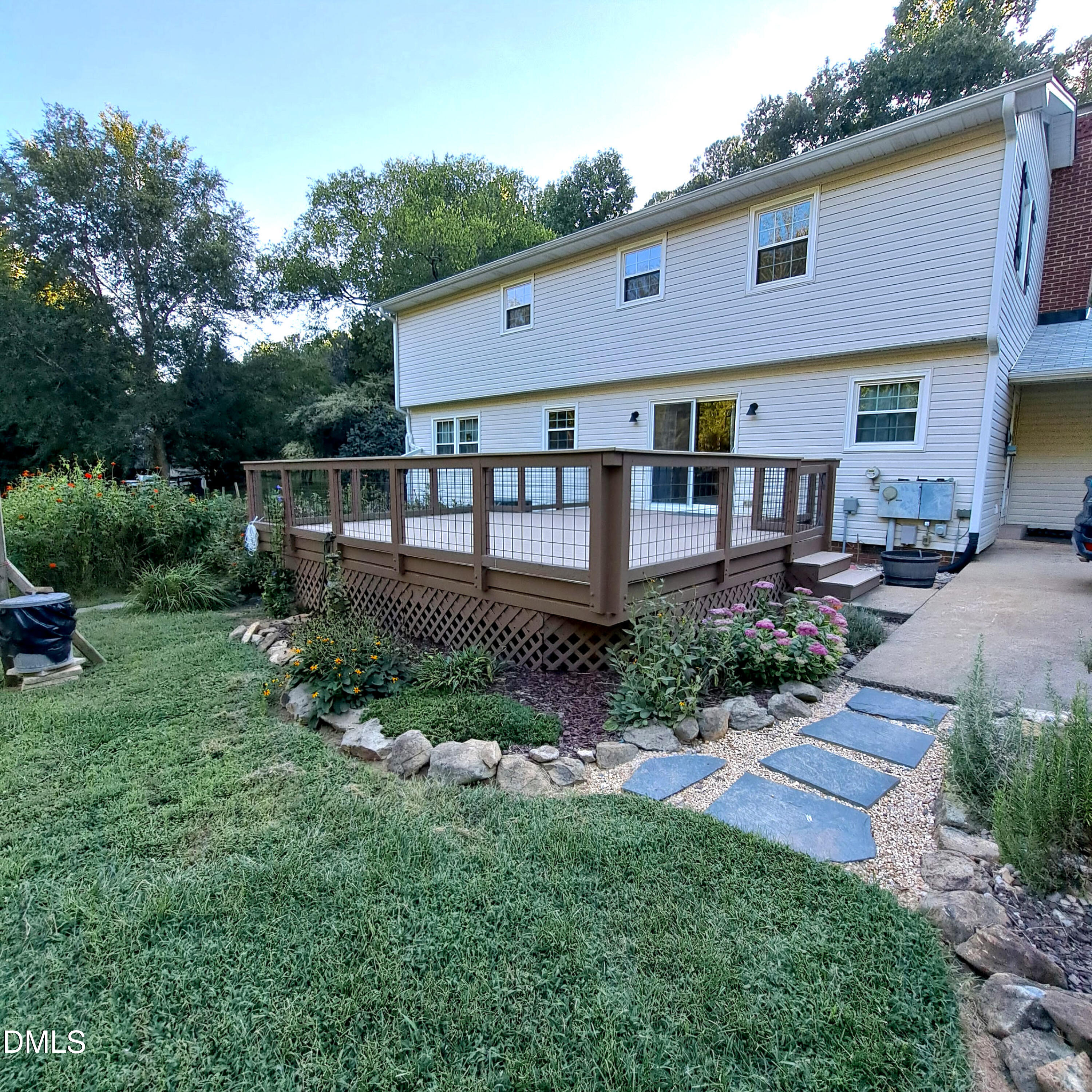 5909 Cole Mill Road Durham, NC 27705 - Photo 2 of 5 img1000040967e