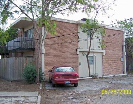 4609 Gollihar Road, Unit 1 Corpus Christi, TX 78411 - Photo 2 of 10 a front view of a house with garden