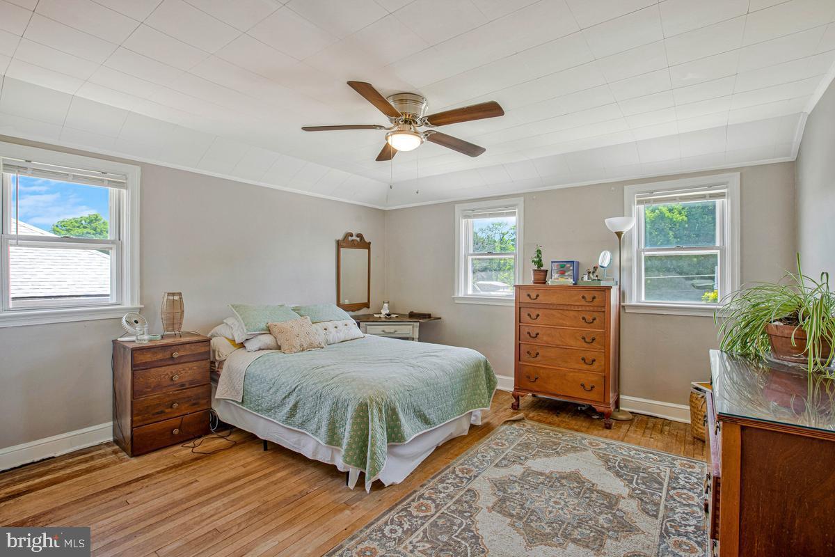 8438 Oakleigh Road Baltimore, MD 21234 - Photo 11 of 33 Bedroom 1