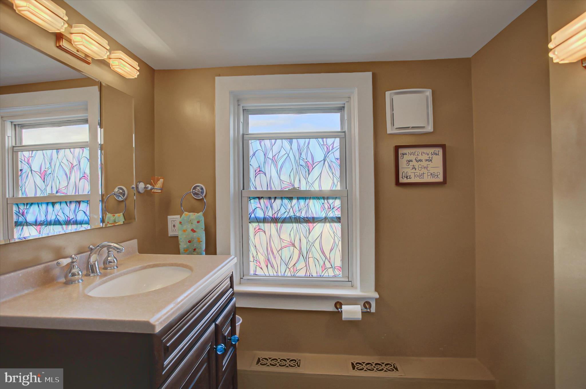 13422 Pennersville Road Waynesboro, PA 17268 - Photo 21 of 31 a bathroom with a sink and a mirror
