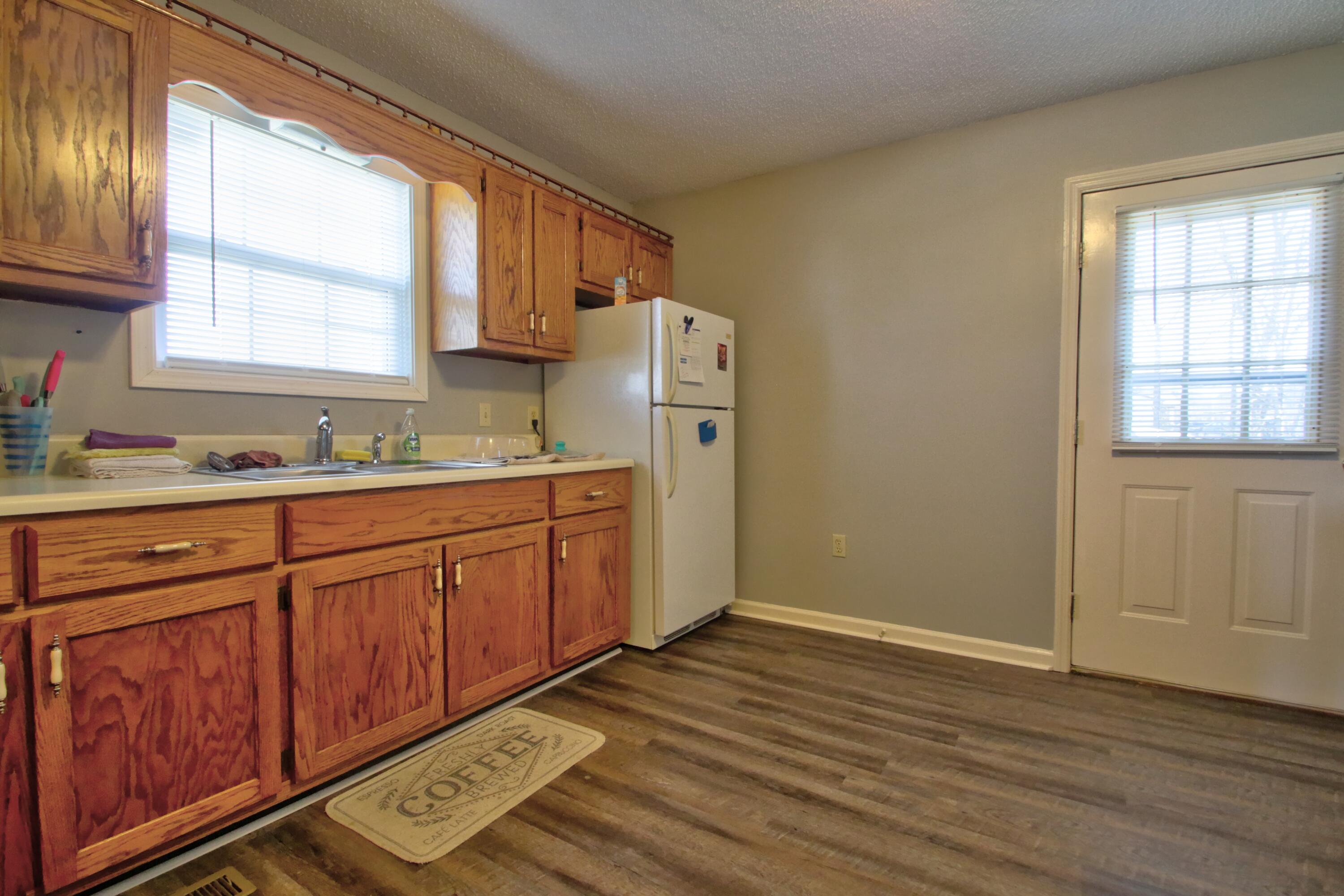 796 East Laurel Road, Unit A & B London, KY 40741 - Photo 10 of 24 23