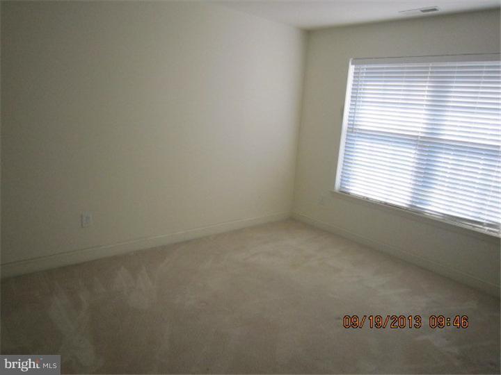 22 Bryce Road Berlin, NJ 08009 - Photo 14 of 17 an empty room with a window