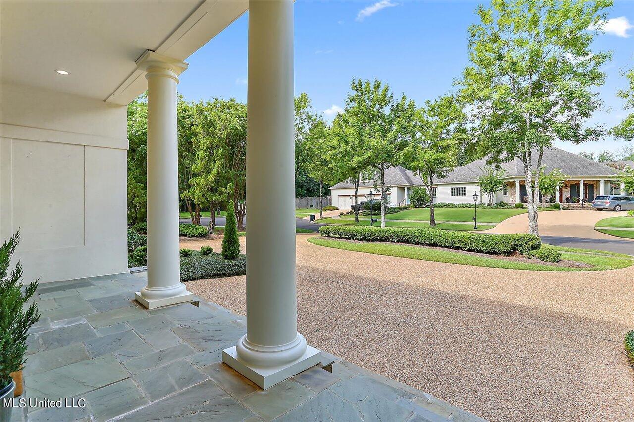 121 Windrush Drive Ridgeland, MS 39157 - Photo 5 of 42 06-121 Windrush Dr