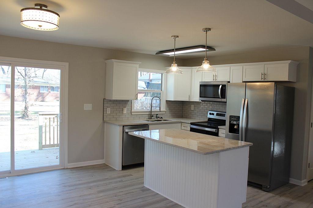 10315 Ruckle Street Indianapolis, IN 46280 - Photo 5 of 19 Gallery Image 5