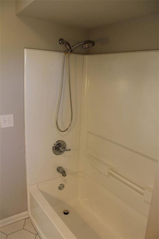 10315 Ruckle Street Indianapolis, IN 46280 - Photo 10 of 19 Gallery Image 10