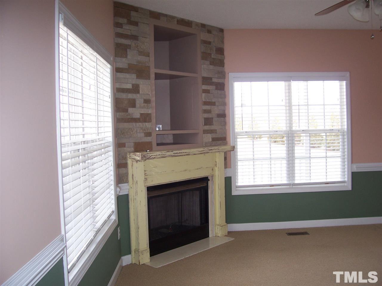 101 Sycamore Court Benson, NC 27504 - Photo 6 of 25 Gallery Image 6
