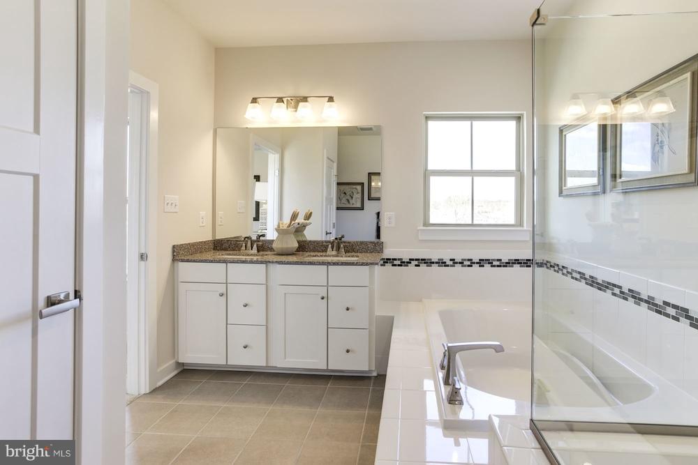 14955 Ring House Road, Unit C Brandywine, MD 20613 - Photo 13 of 18 PRIMARY BATHROOM