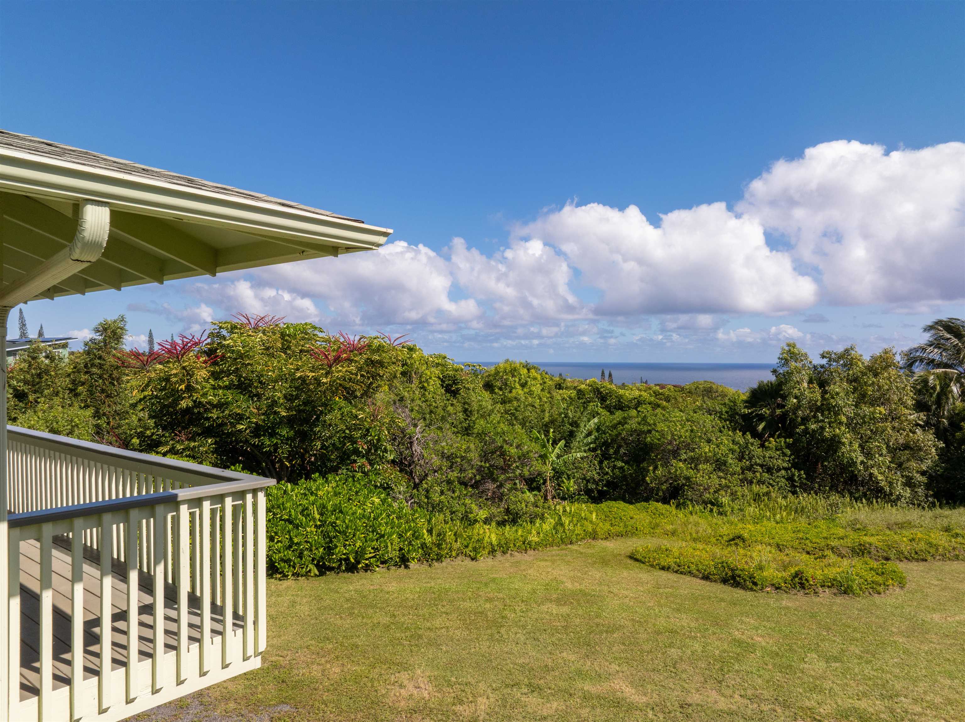 601 North Honokala Road, Unit B Haiku, HI 96708 - Photo 23 of 38