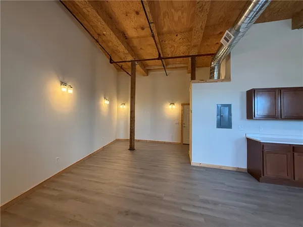 $1,300 | 327 Pine Street, Unit 204, Pawtucket, RI 02860