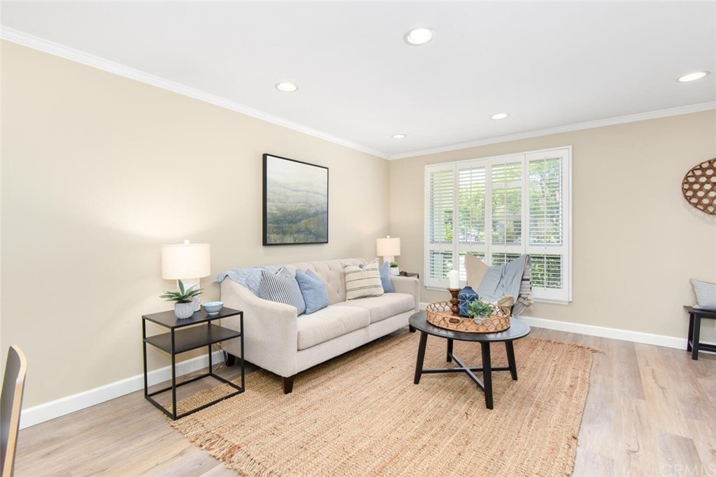 9744 Paseo De Oro Cypress, CA 90630 - Photo 14 of 69