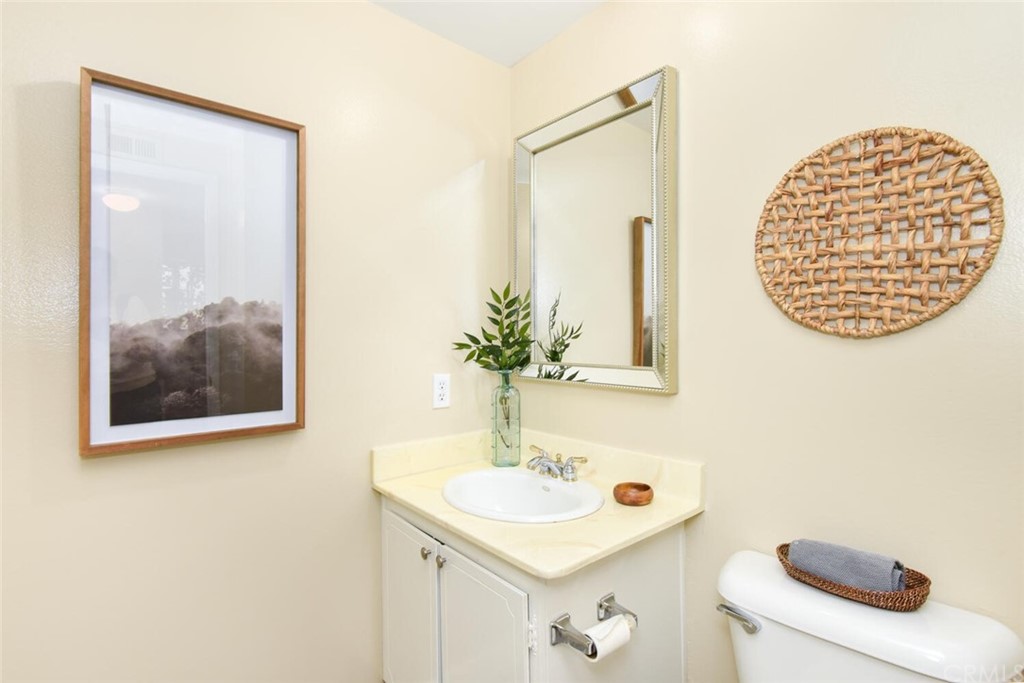 9744 Paseo De Oro Cypress, CA 90630 - Photo 19 of 69