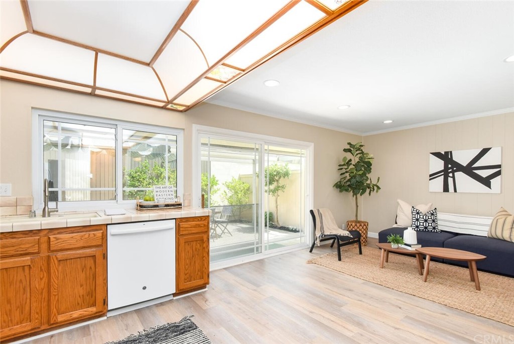 9744 Paseo De Oro Cypress, CA 90630 - Photo 22 of 69