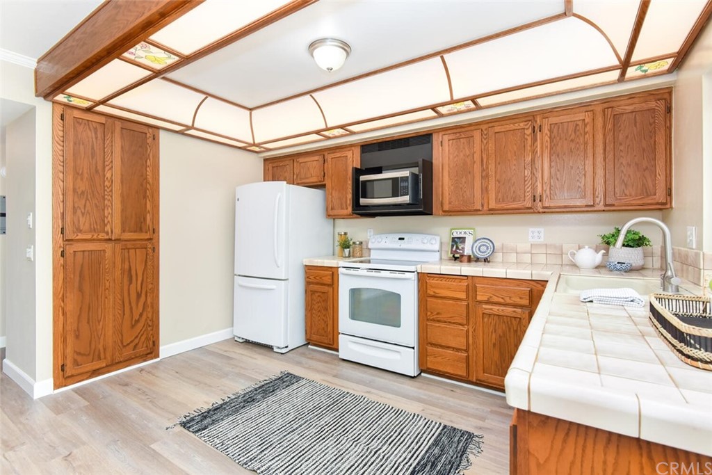 9744 Paseo De Oro Cypress, CA 90630 - Photo 24 of 69