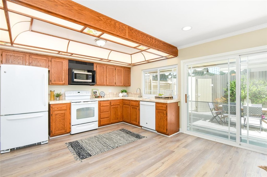 9744 Paseo De Oro Cypress, CA 90630 - Photo 26 of 69