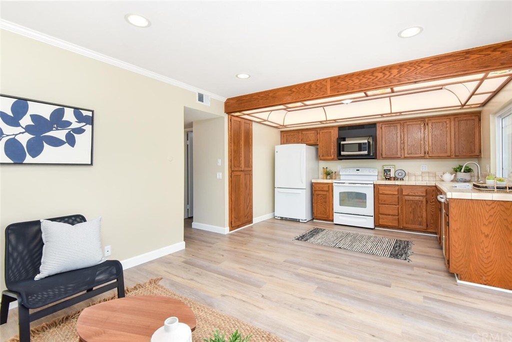 9744 Paseo De Oro Cypress, CA 90630 - Photo 30 of 69