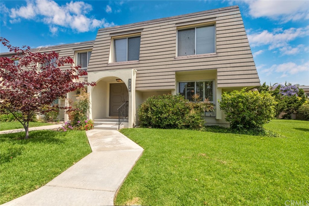 9744 Paseo De Oro Cypress, CA 90630 - Photo 4 of 69