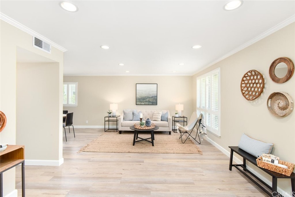 9744 Paseo De Oro Cypress, CA 90630 - Photo 9 of 69