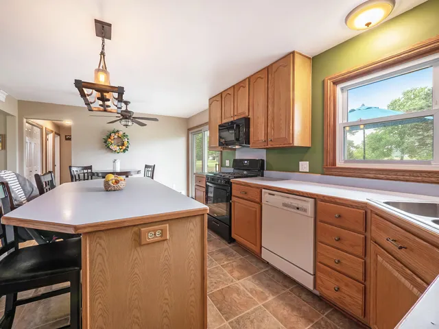 $280,000 | 7402 Clinton Macon Road, Clinton, MI 49236