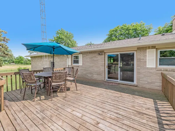$280,000 | 7402 Clinton Macon Road, Clinton, MI 49236