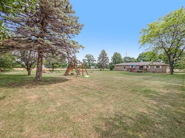 $280,000 | 7402 Clinton Macon Road, Clinton, MI 49236