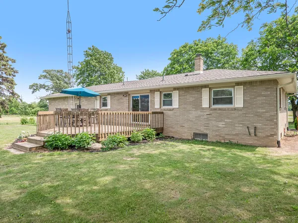 $280,000 | 7402 Clinton Macon Road, Clinton, MI 49236
