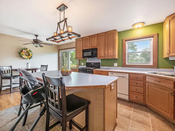 $280,000 | 7402 Clinton Macon Road, Clinton, MI 49236