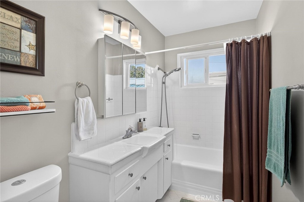 1057 East Appleton Street, Unit 10 Long Beach, CA 90802 - Photo 13 of 19