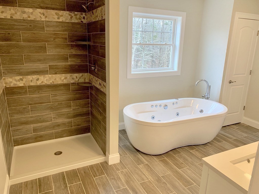 27 Randall Road Mattapoisett, MA 02739 - Photo 28 of 34 Gallery Image 28