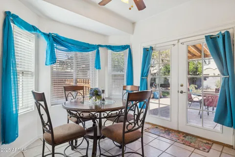 $569,900 | 83 North Amber Court, Chandler, AZ 85225