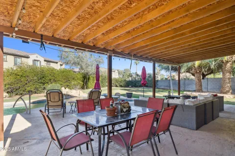 $569,900 | 83 North Amber Court, Chandler, AZ 85225