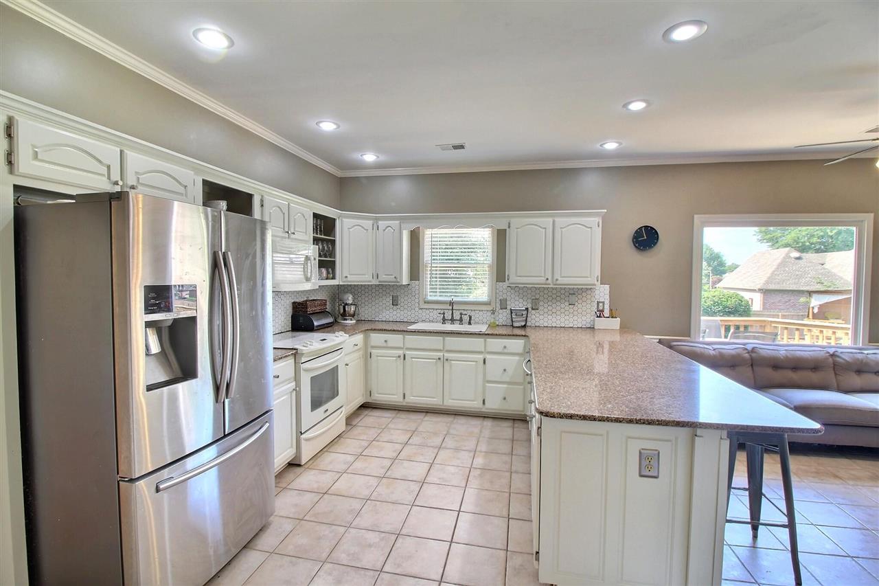 707 Fletcher Road Collierville, TN 38017 - Photo 8 of 19