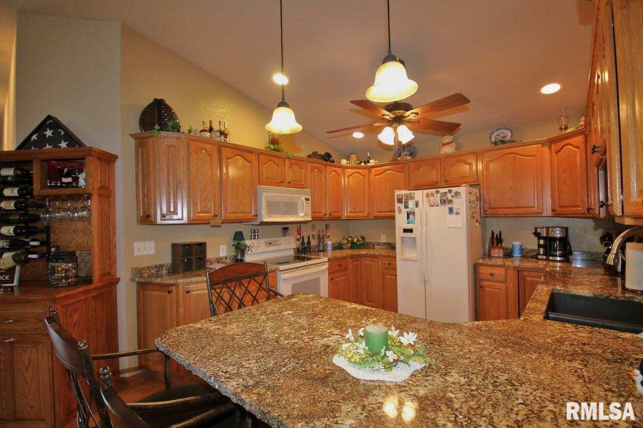 23197 North Arrow Road Cuba, IL 61427 - Photo 16 of 35 Gallery Image 16