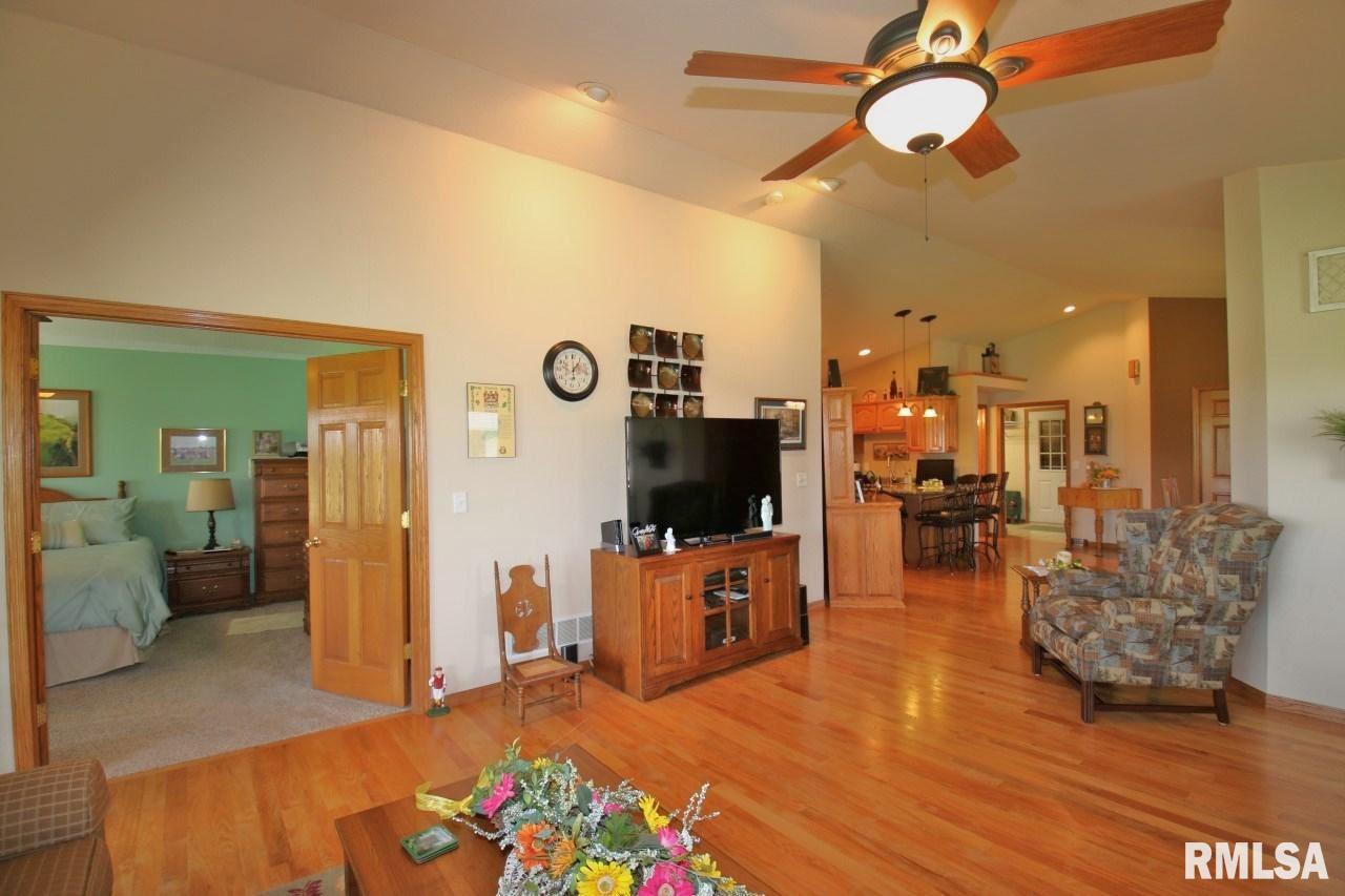 23197 North Arrow Road Cuba, IL 61427 - Photo 10 of 35 Gallery Image 10