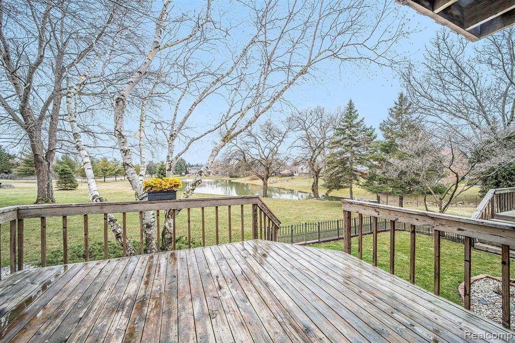 3659 Worthington Court Rochester Hills, MI 48309 - Photo 5 of 42