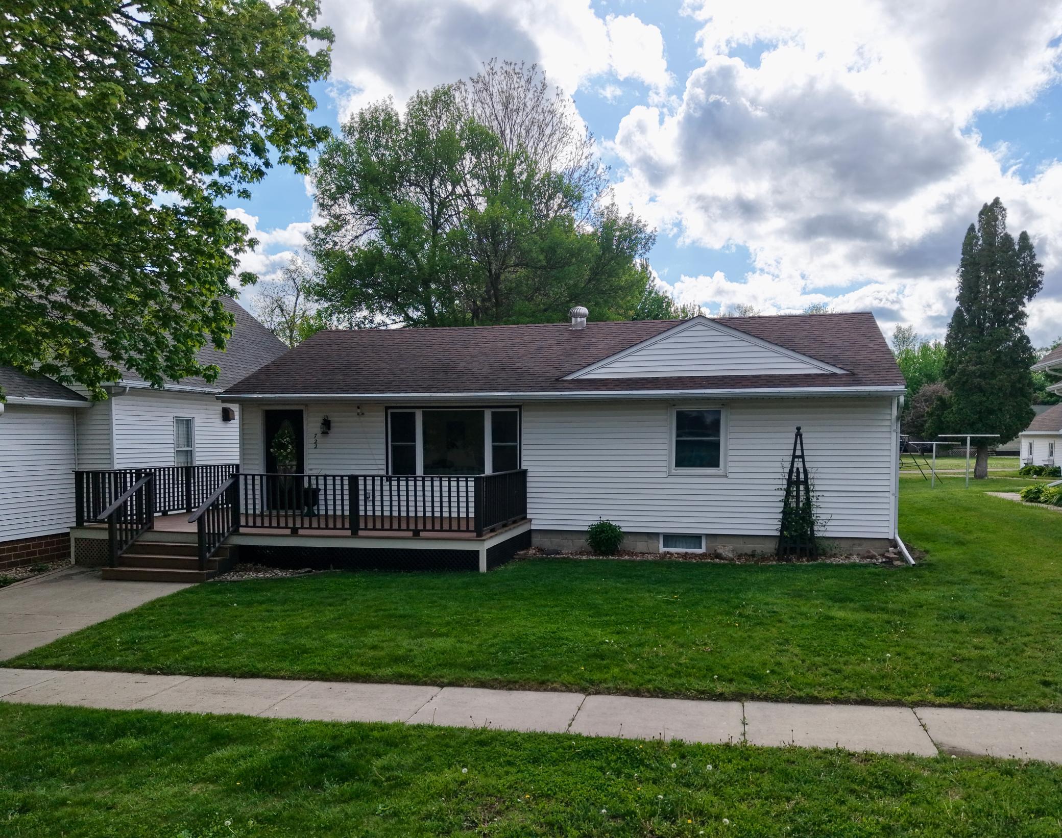 722 Adams Avenue Westbrook, MN 56183 - Photo 2 of 39