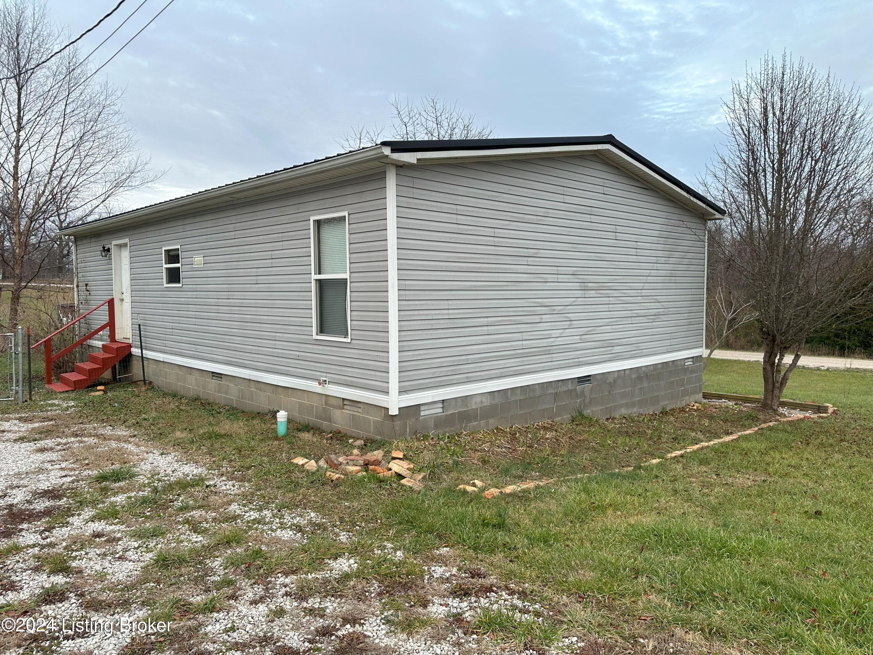 445 Sun Valley Road Brandenburg, KY 40108 - Photo 12 of 15 IMG_2080