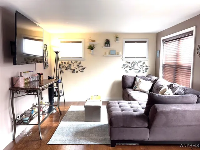 $199,900 | 20 Martinvale Road, Cheektowaga, NY 14225