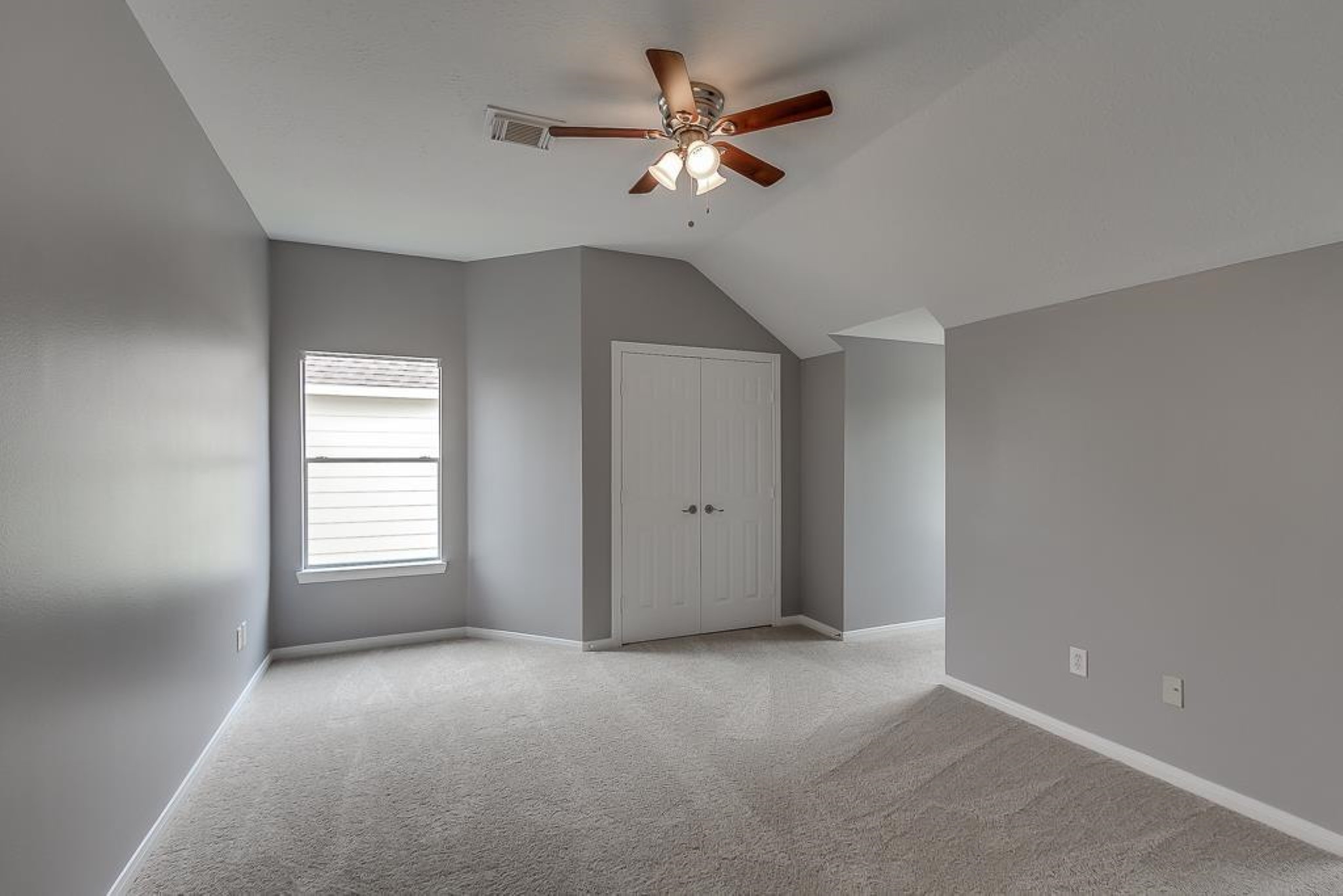 11527 Ruby Canyon Lane Houston, TX 77095 - Photo 15 of 22 2nd Floor Bedroom 1-2