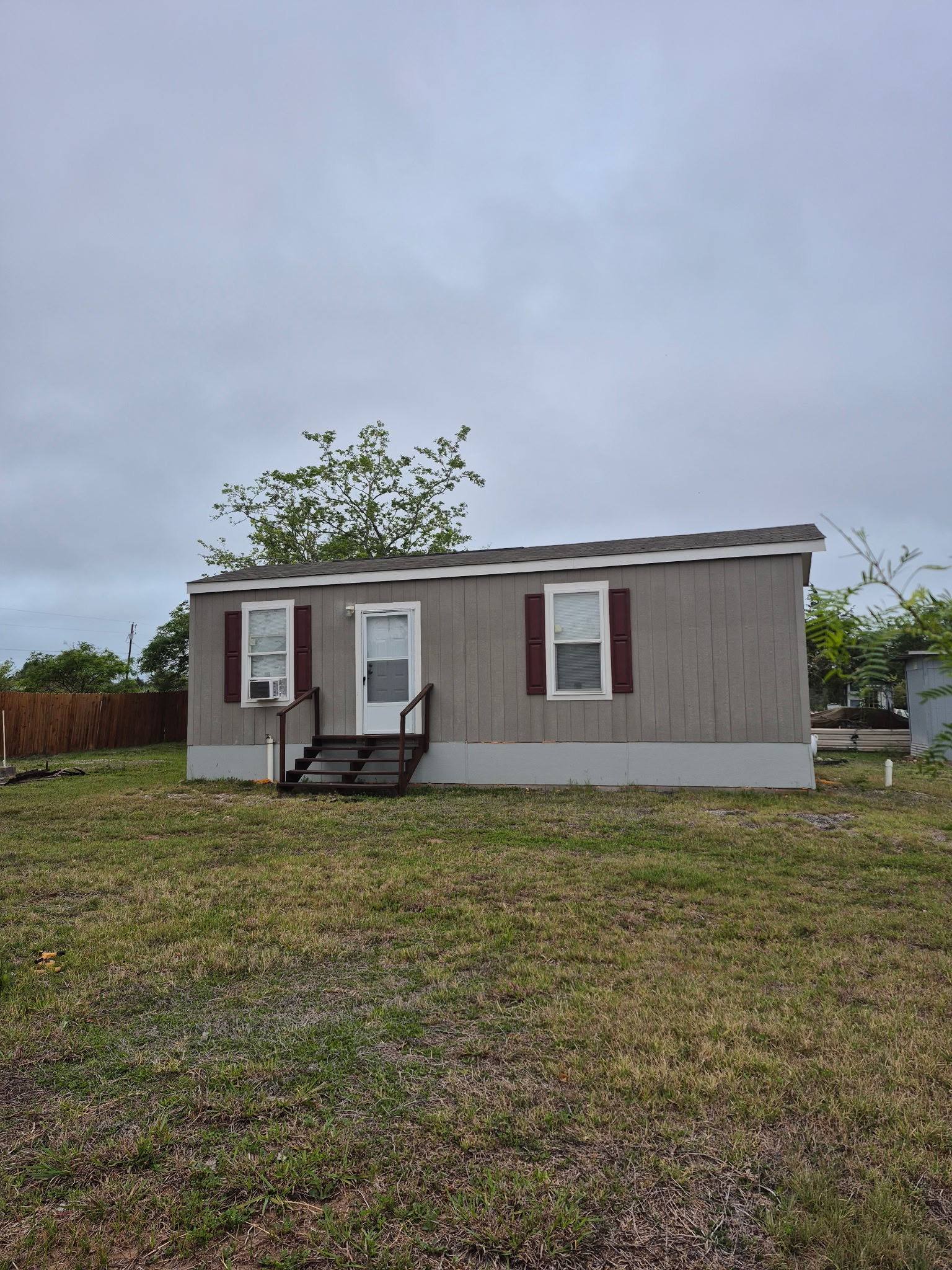222 Shadow Oaks Drive, Unit B Elgin, TX 78621 - Photo 3 of 10