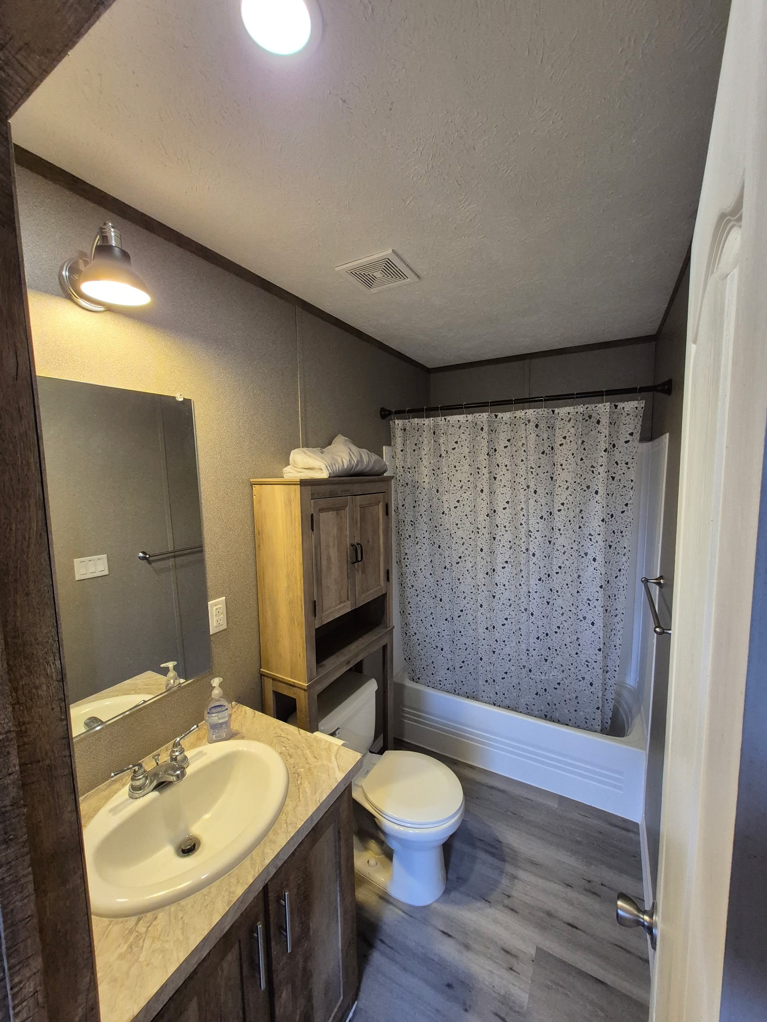 222 Shadow Oaks Drive, Unit B Elgin, TX 78621 - Photo 7 of 10