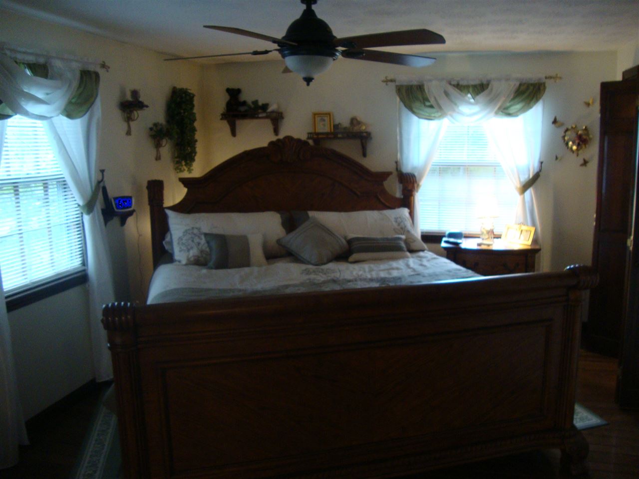 50 Chase Road Londonderry, NH 03053 - Photo 6 of 21 Gallery Image 6