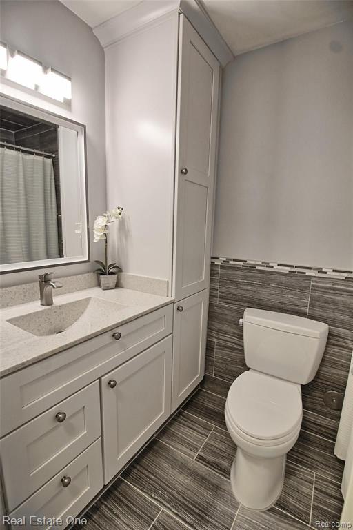 424 Baldwin Avenue Rochester, MI 48307 - Photo 13 of 22