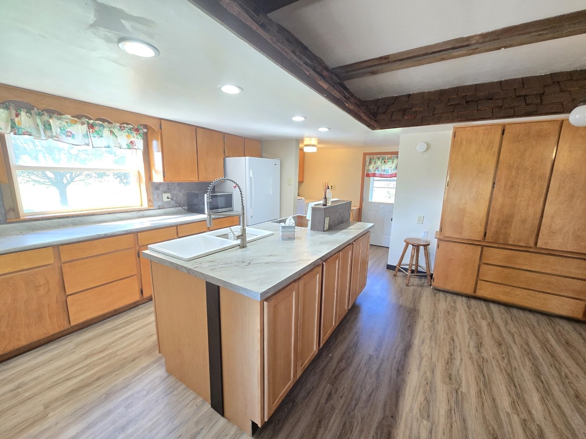 N3825 County Road North Markesan, WI 53946 - Photo 7 of 36