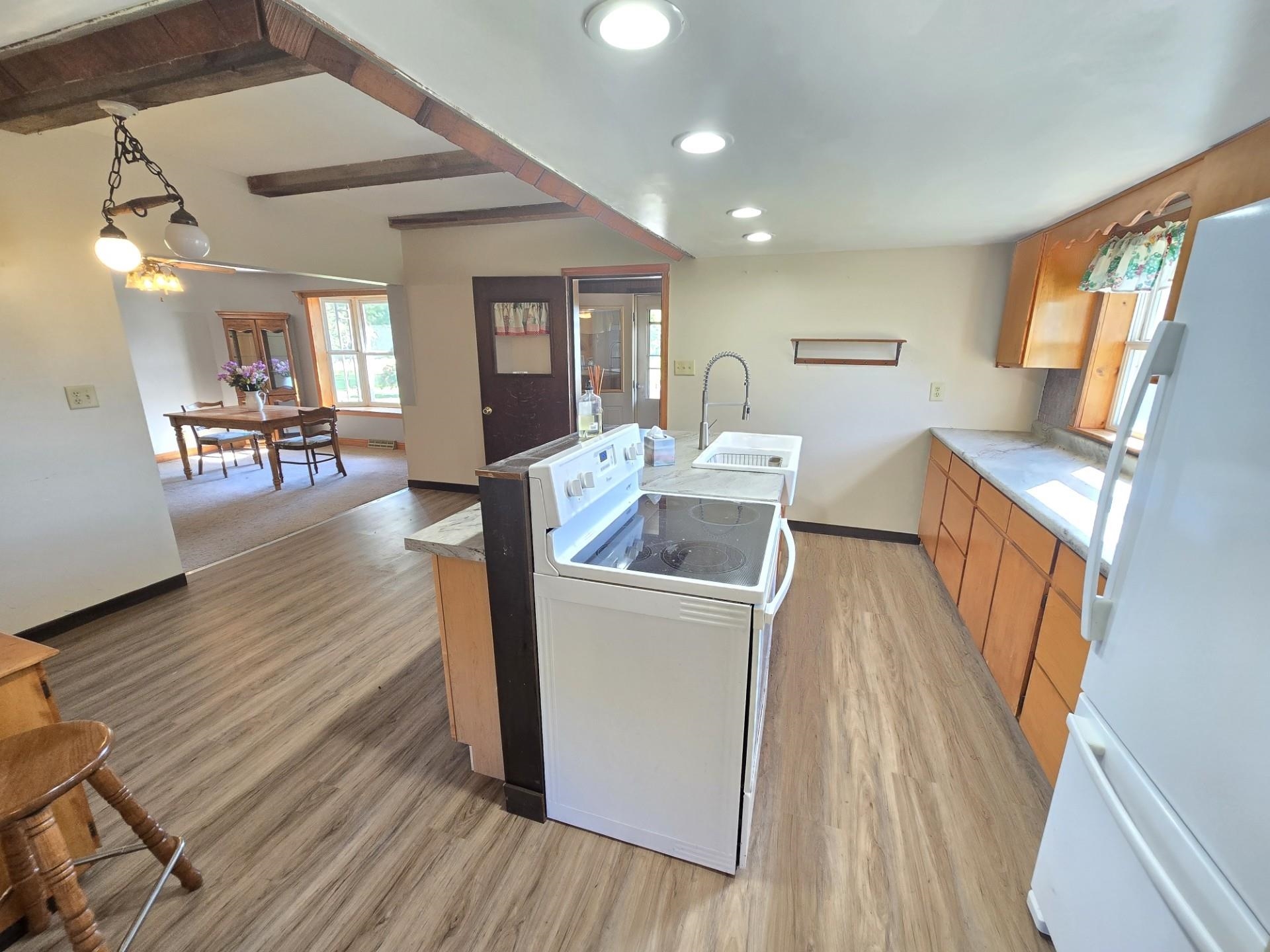 N3825 County Road North Markesan, WI 53946 - Photo 10 of 36