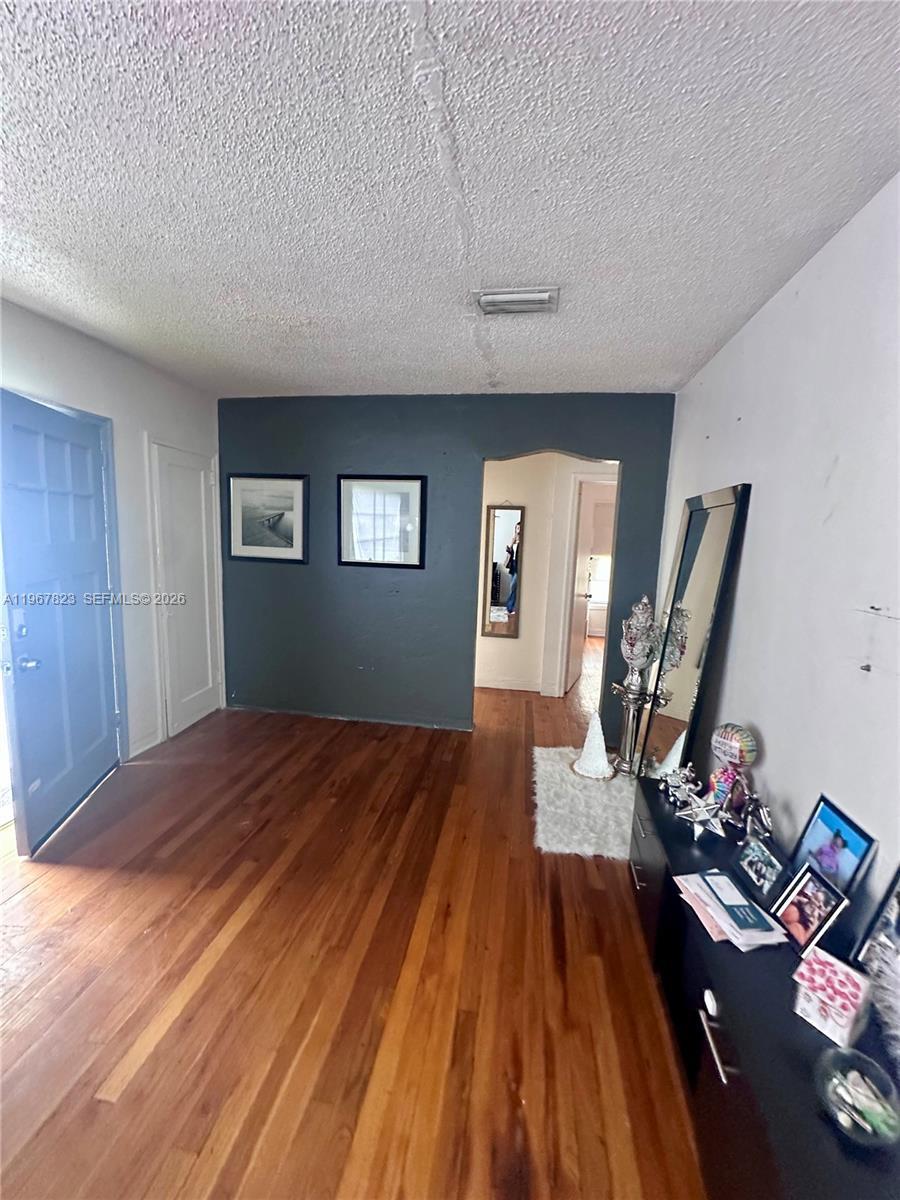 6848 Southwest 38th Street Miami, FL 33155 - Photo 5 of 8