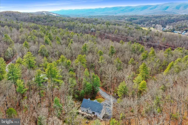 $450,000 | 80 Sandpiper Drive, Basye, VA 22810