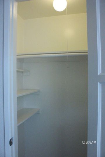 325 North Norma Street Ridgecrest, CA 93555 - Photo 25 of 25 a close up of a shower