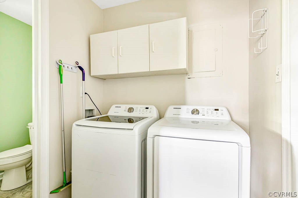 7800 Bronze Lane Prince George, VA 23875 - Photo 23 of 30 a utility room with dryer and washer