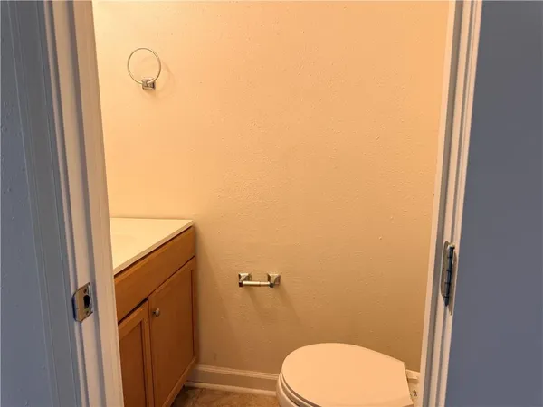 $1,250 | 2908 Destrehan Avenue, Unit D, Harvey, LA 70058