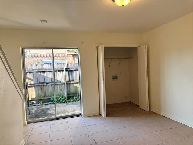 $1,250 | 2908 Destrehan Avenue, Unit D, Harvey, LA 70058